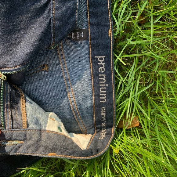 Gap Premium Curvy Straight Dark Wash Jeans - Picture 2 of 4